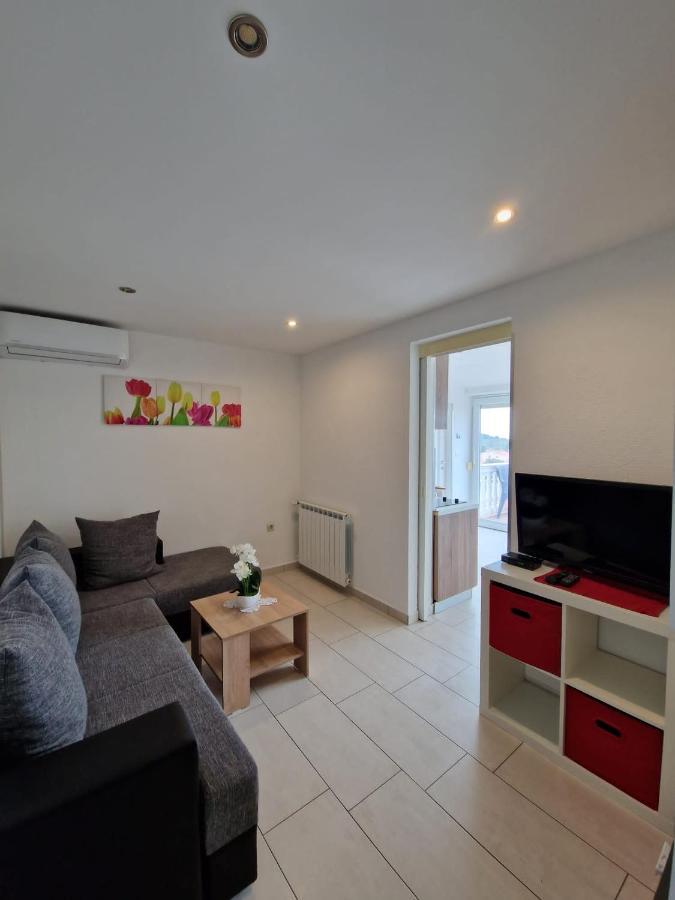 Apartment Vilic Pula Ngoại thất bức ảnh